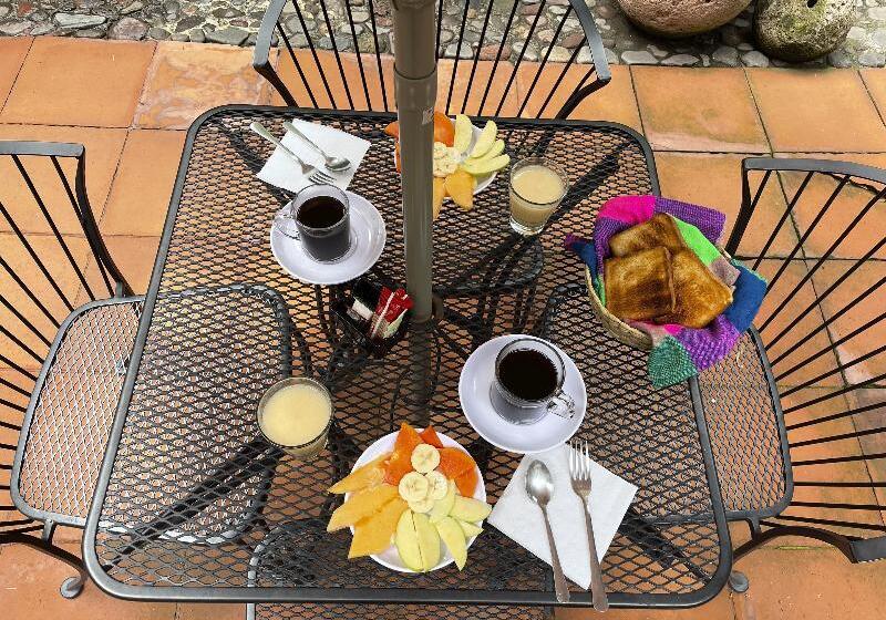 فندق صغير Allende Morelia