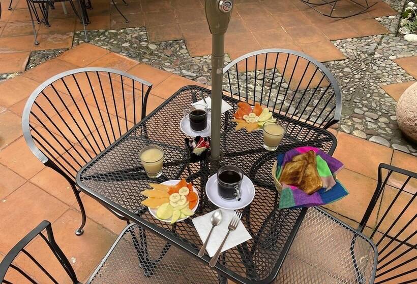 فندق صغير Allende Morelia