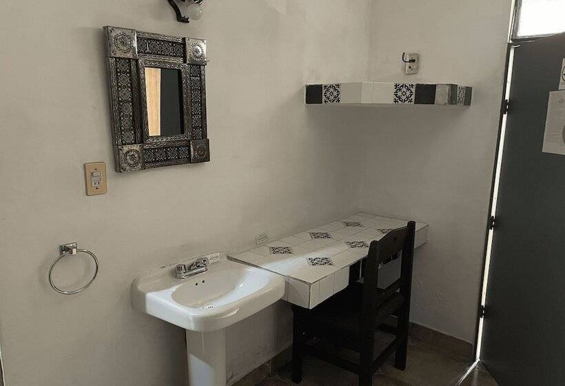 فندق صغير Allende Morelia