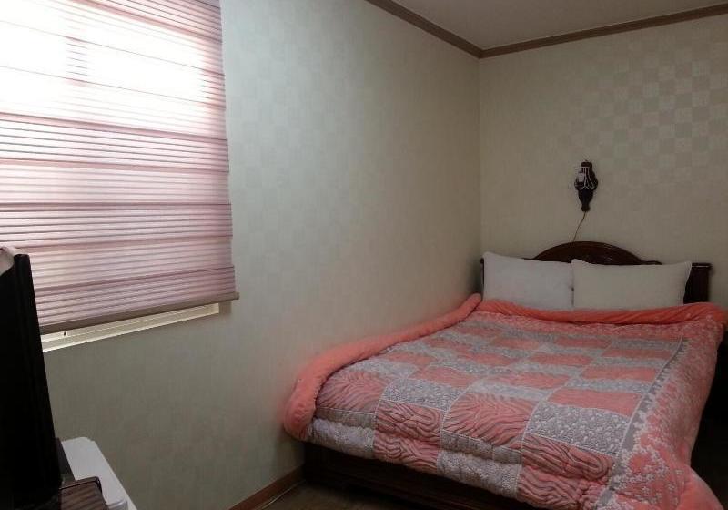 فندق صغير K pop Guesthouse Seoul Station