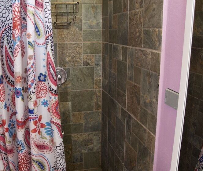 Fish Tobago Guesthouse