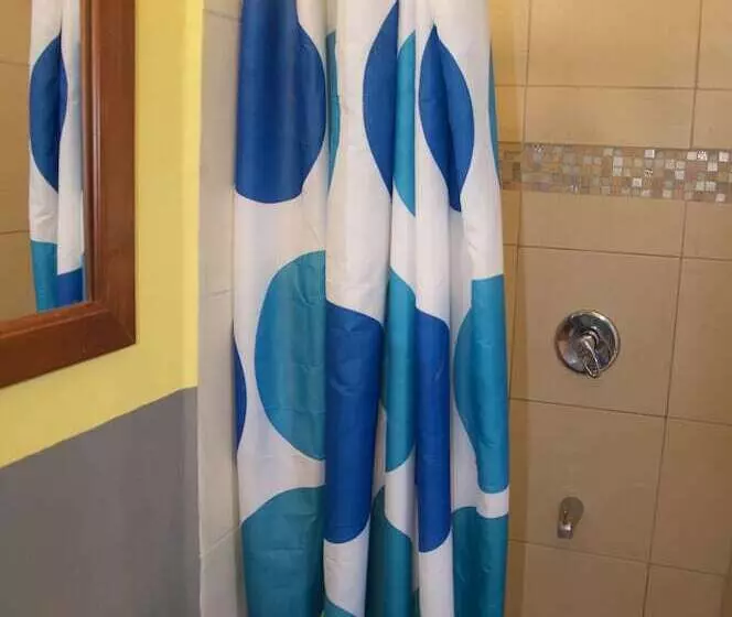 Fish Tobago Guesthouse