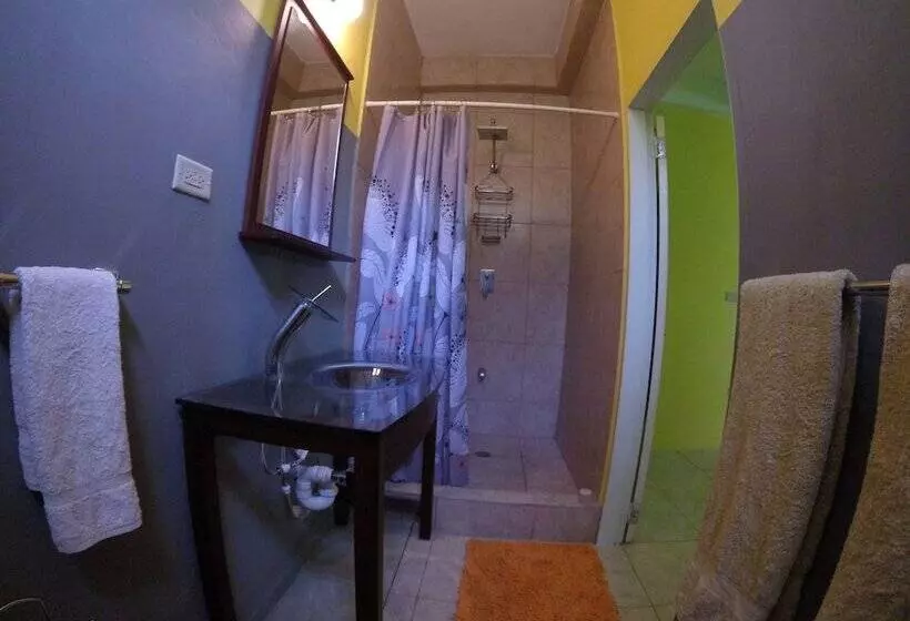 Fish Tobago Guesthouse