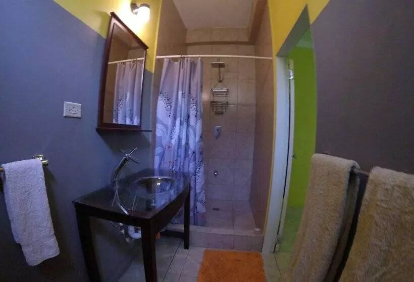 Fish Tobago Guesthouse