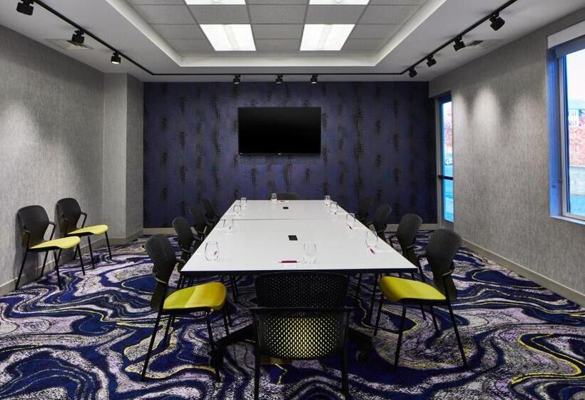 فندق Aloft Dulles Airport North