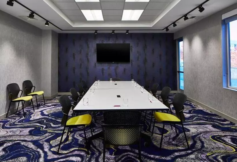 Hotelli Aloft Dulles Airport North