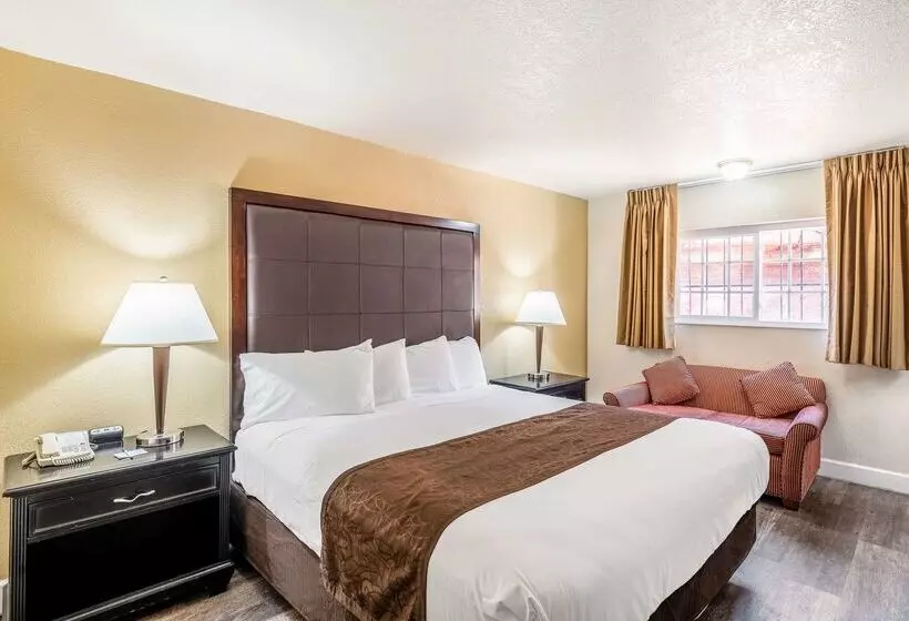 ホテル Americas Best Value Inn And Suites Flagstaff