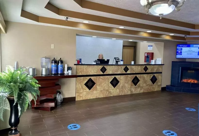 Отель Best Western Emporia Inn