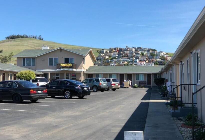 Отель Holland Inn & Suites