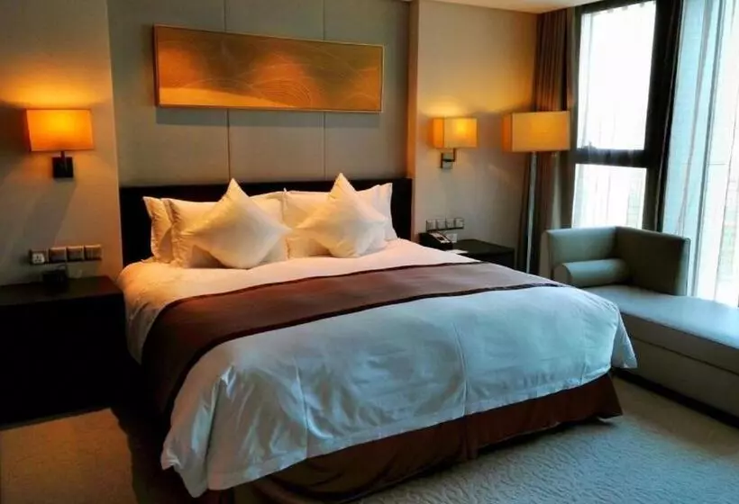 Отель Howard Johnson Ifc Plaza Ningbo