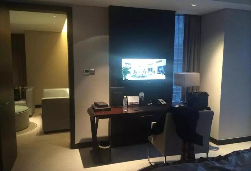 Отель Howard Johnson Ifc Plaza Ningbo