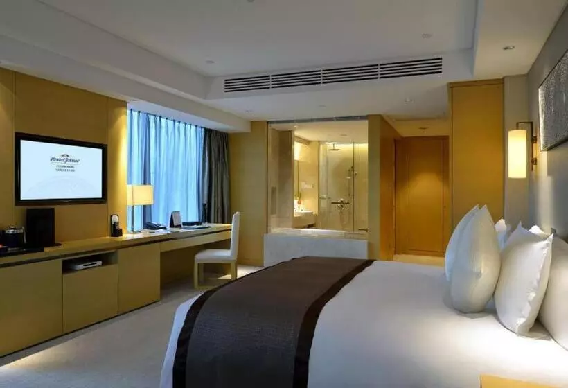 Отель Howard Johnson Ifc Plaza Ningbo