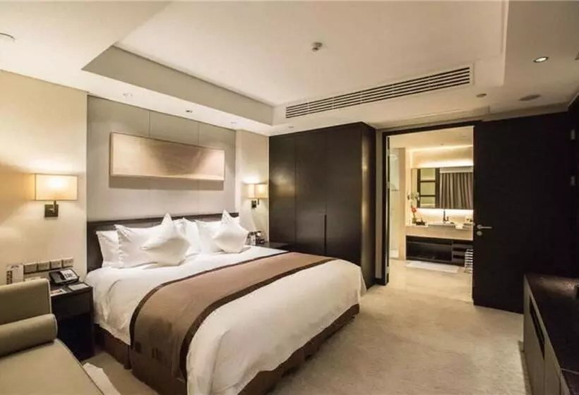 Отель Howard Johnson Ifc Plaza Ningbo