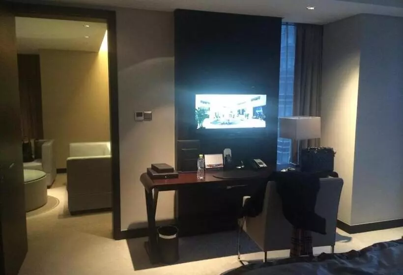 Отель Howard Johnson Ifc Plaza Ningbo