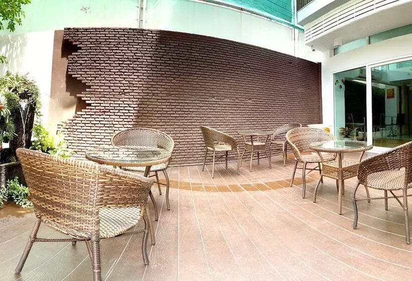 هتل Nantra Sukhumvit 39
