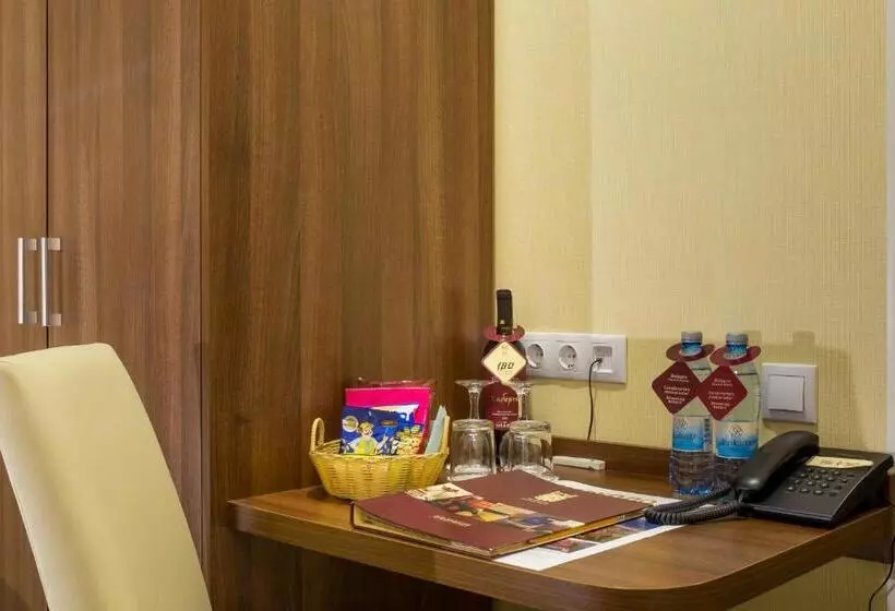 ホテル Optima River Mykolaiv