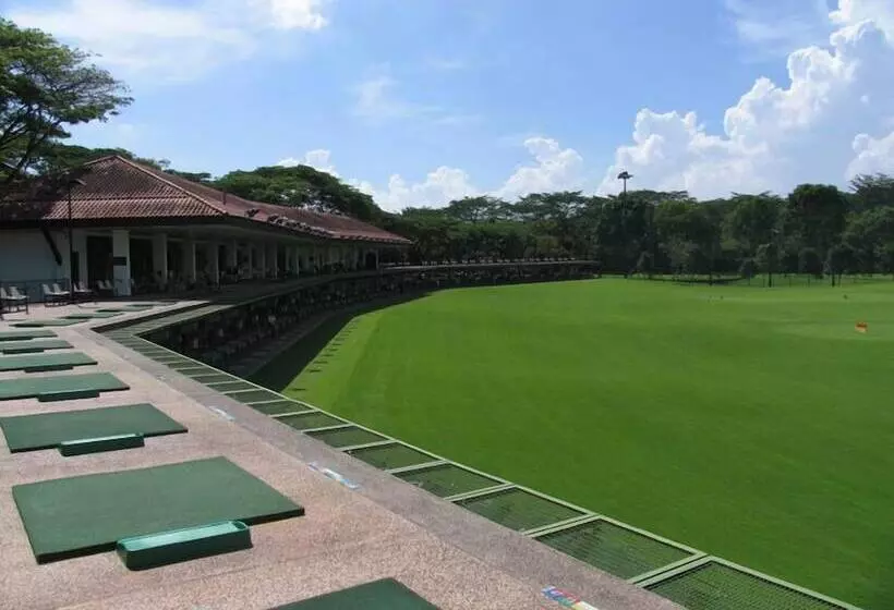 هتل Orchid Country Club