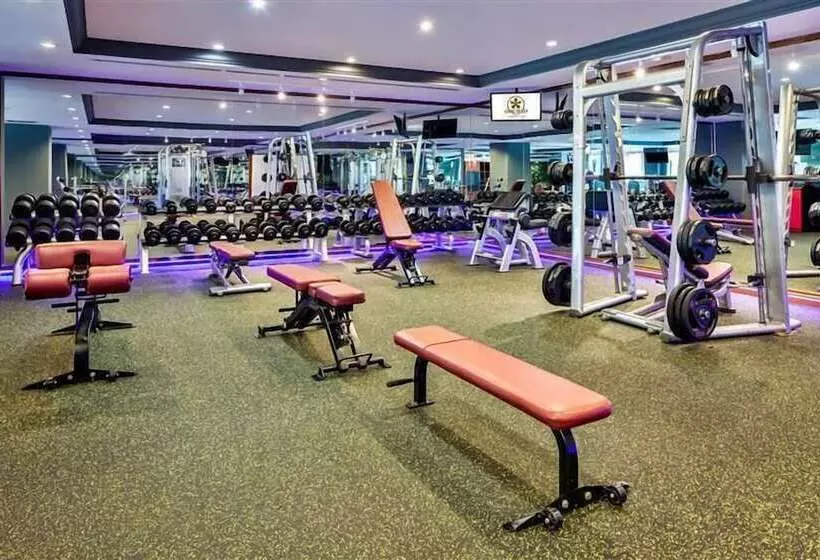 هتل Orchid Country Club