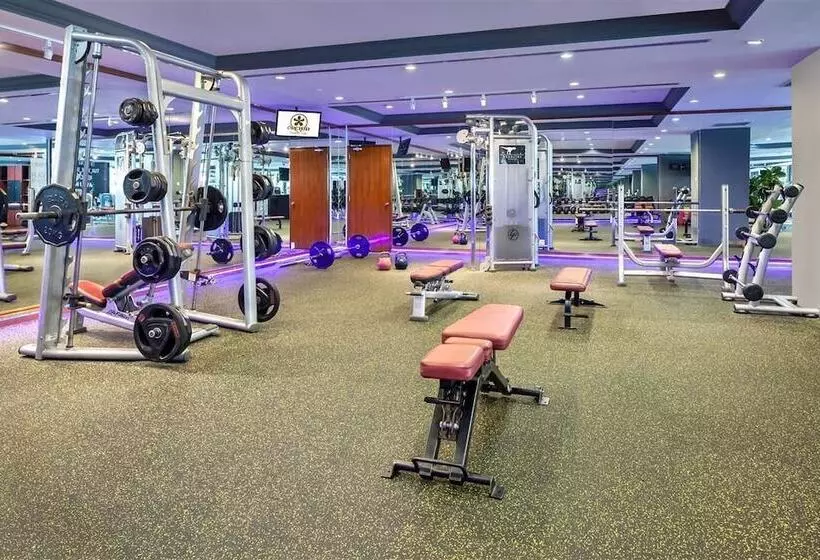 هتل Orchid Country Club