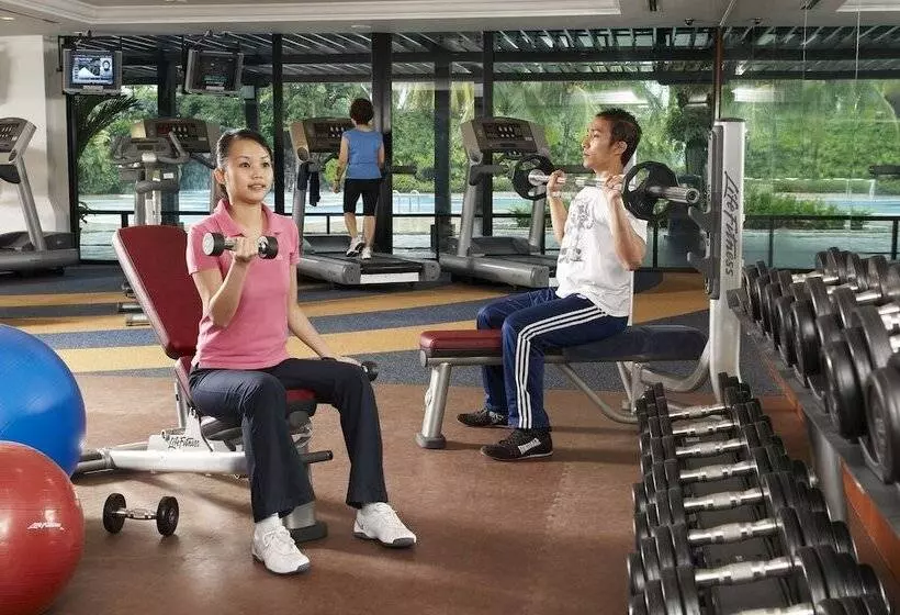 هتل Orchid Country Club