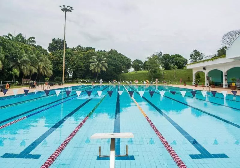 هتل Orchid Country Club