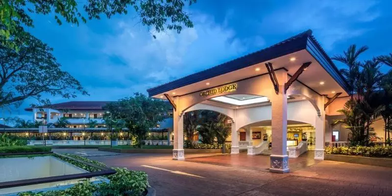 هتل Orchid Country Club