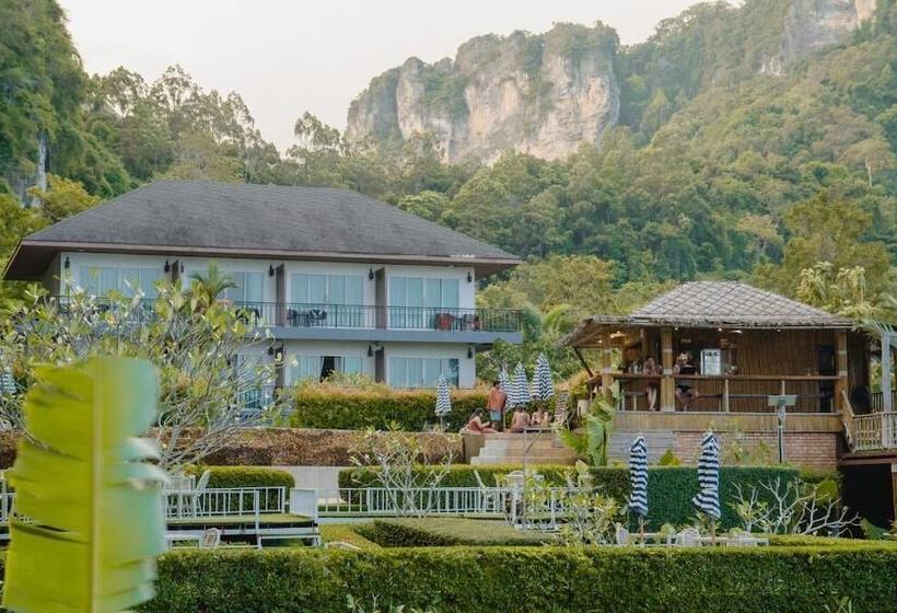 Отель Railay Phutawan Resort