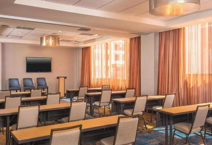 호텔 Residence Inn Portland Downtown Waterfront