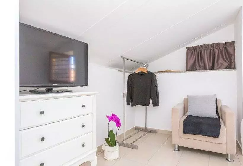 ホテル Rivoli Sorrento