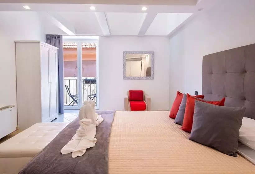 ホテル Rivoli Sorrento