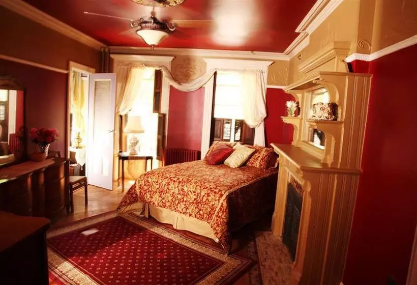 Sankofa Aban Bed And Breakfast