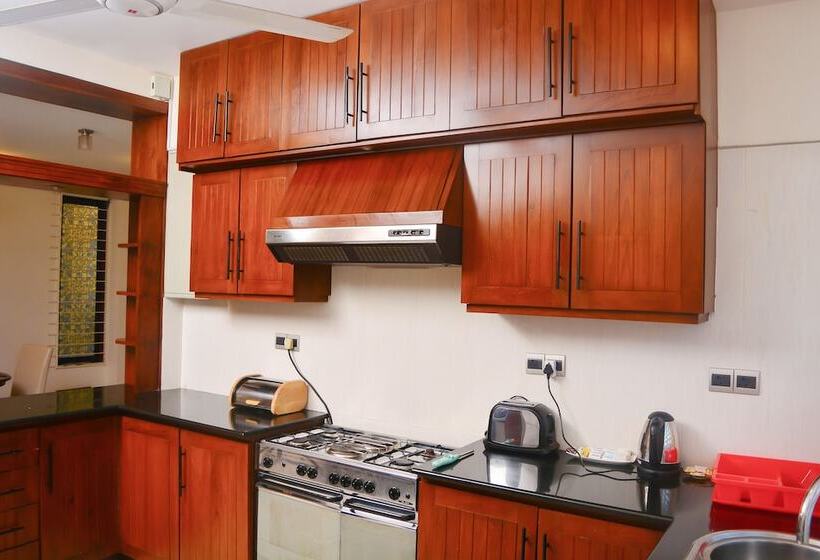 Unique Towers Luxury Boutique Suites