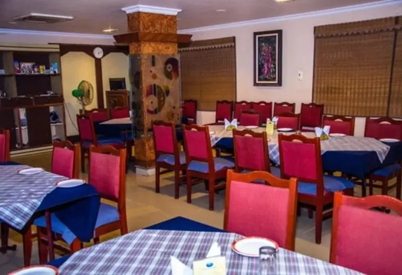 هتل Akshaya
