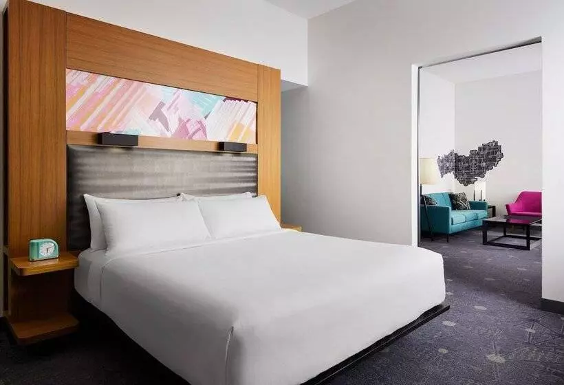Отель Aloft Leawoodoverland Park
