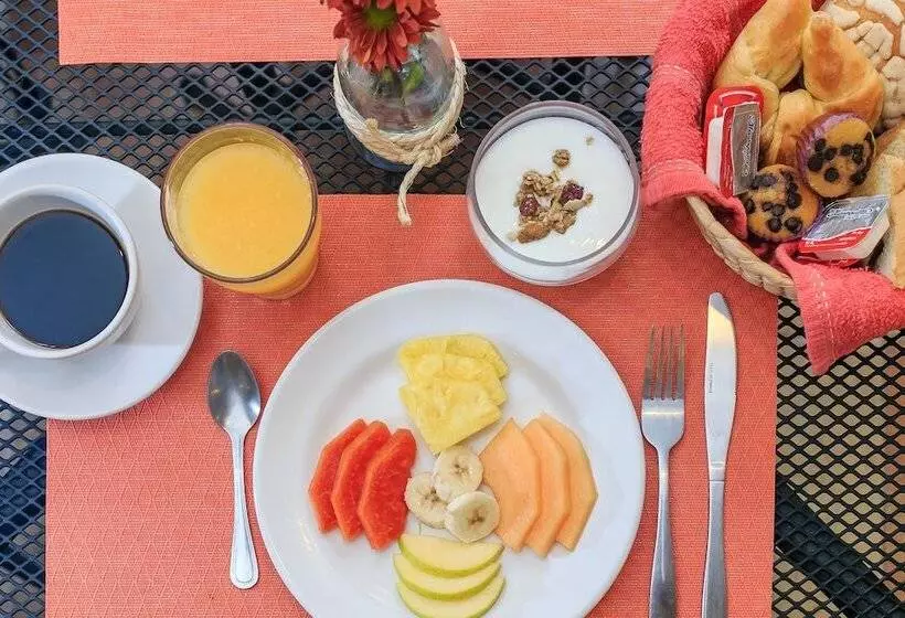 Art 57 Hotel Adults Only