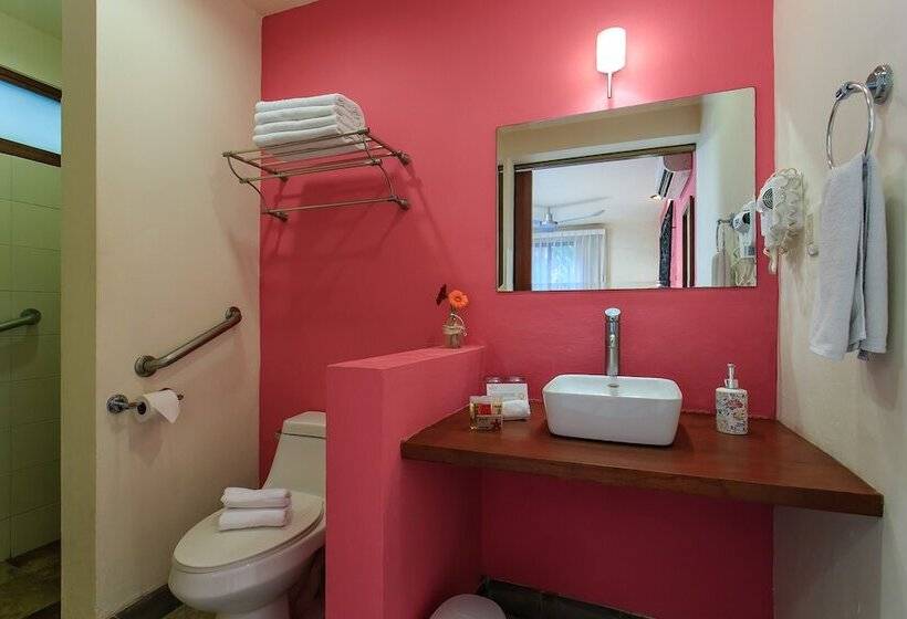 Art 57 Hotel   Adults Only