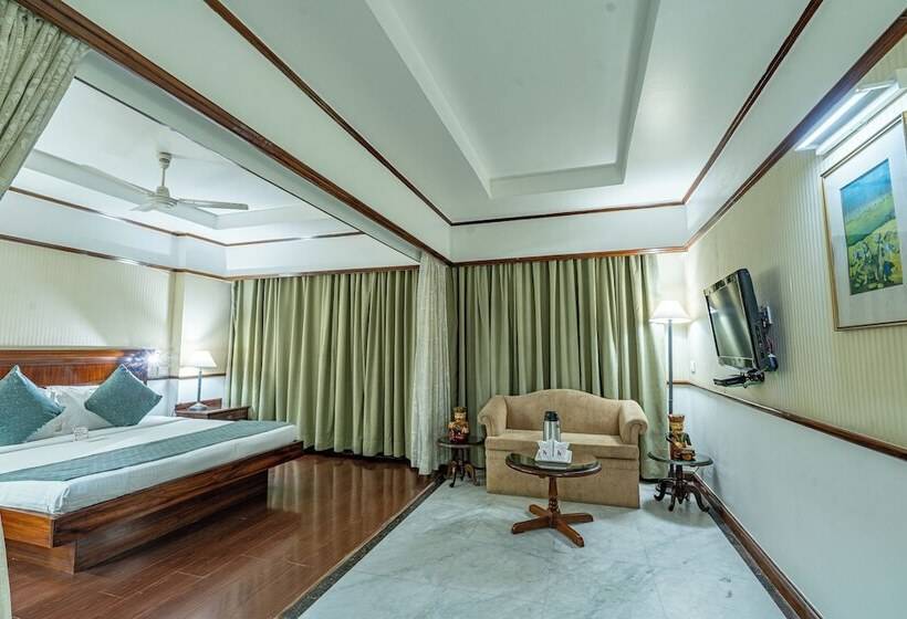 호텔 Celebration Raipur