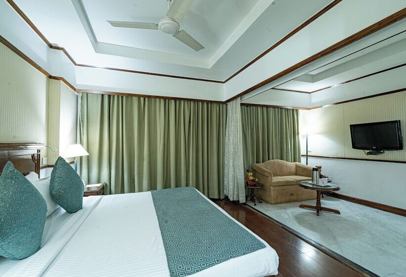 호텔 Celebration Raipur