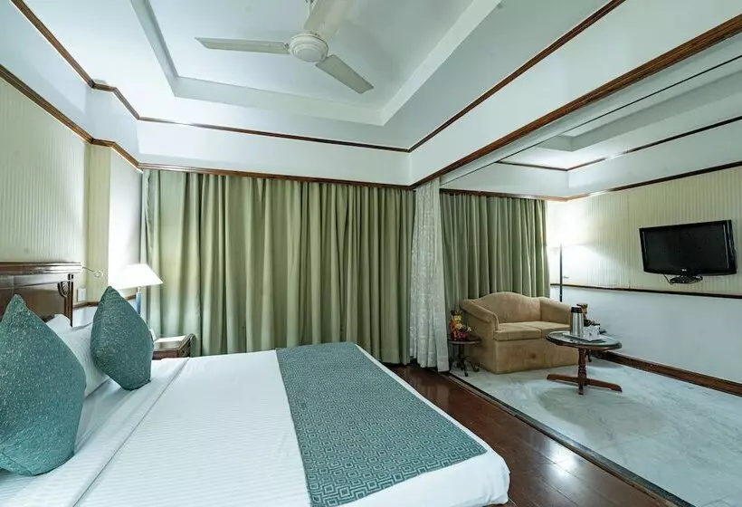 هتل Celebration Raipur