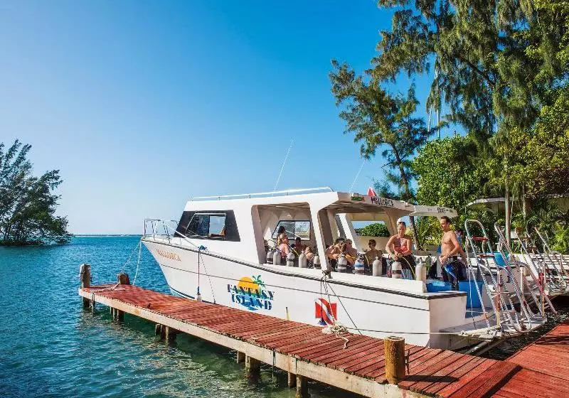 فندق Fantasy Island Dive Resort