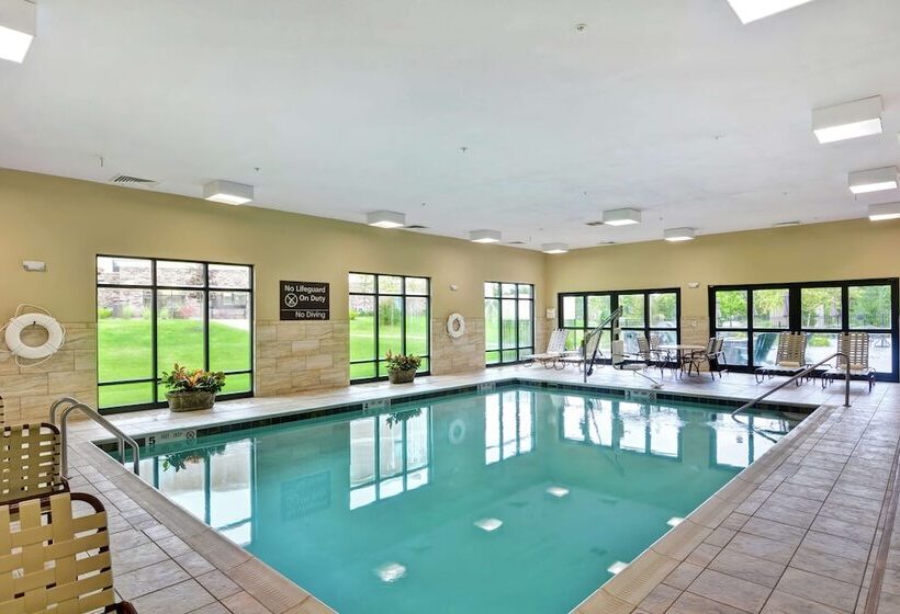 Otel Hampton Inn And Suites New Hartford/utica