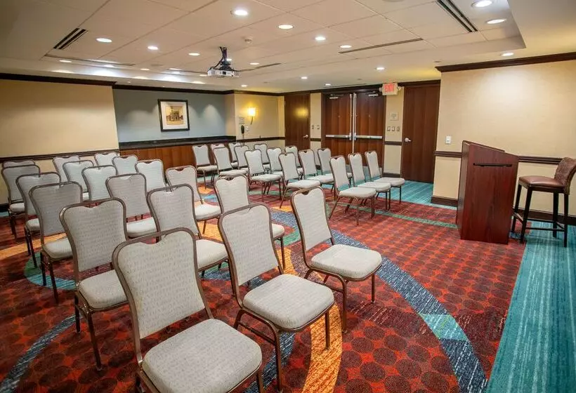 호텔 Hilton Garden Inn Bethesda Downtown