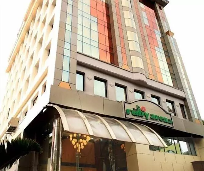 Hotel The Ruby Arena