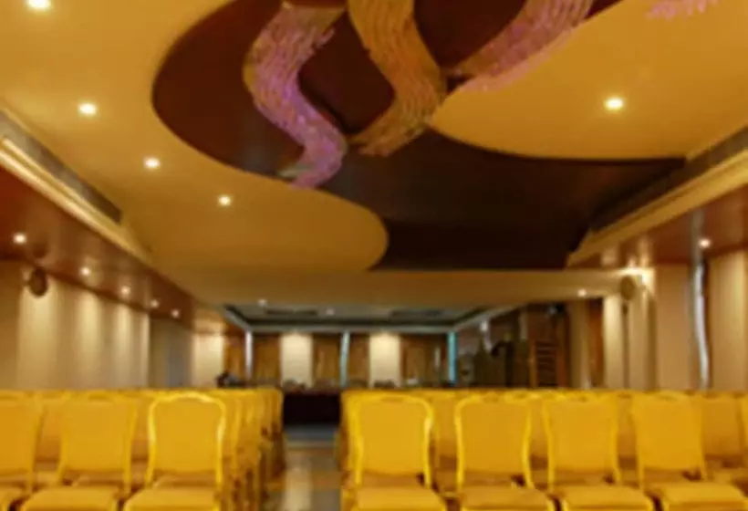 Hotel The Ruby Arena