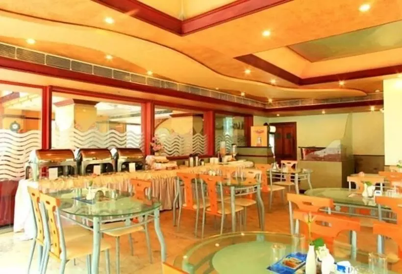 Hotel The Ruby Arena