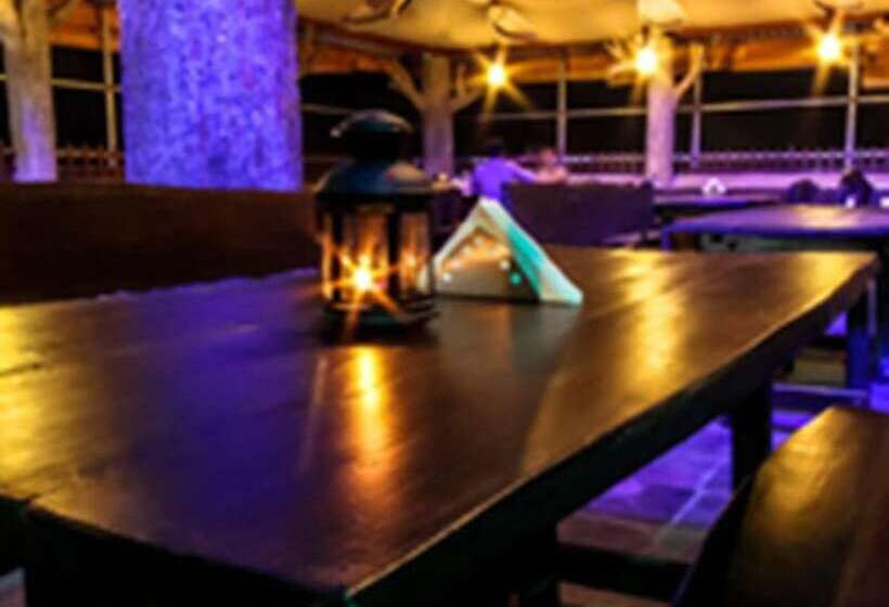 Hotel The Ruby Arena