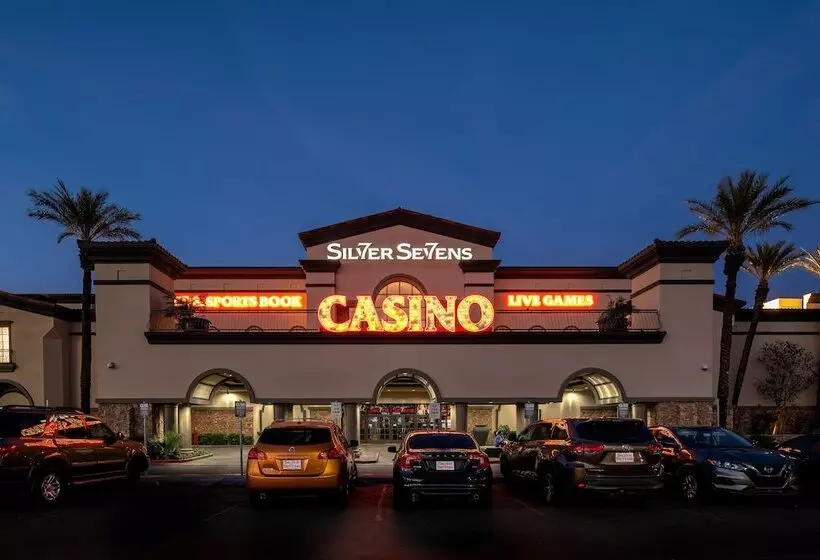 Silver Sevens Hotel & Casino