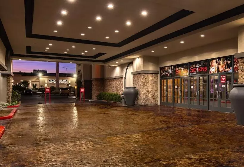 Silver Sevens Hotel & Casino