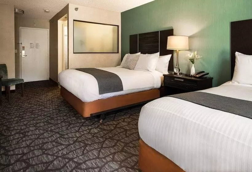 Silver Sevens Hotel & Casino