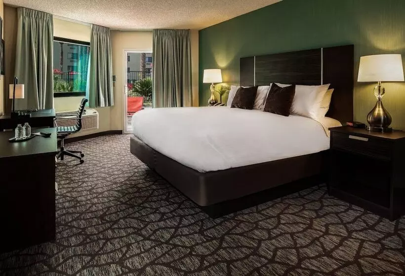 Silver Sevens Hotel & Casino
